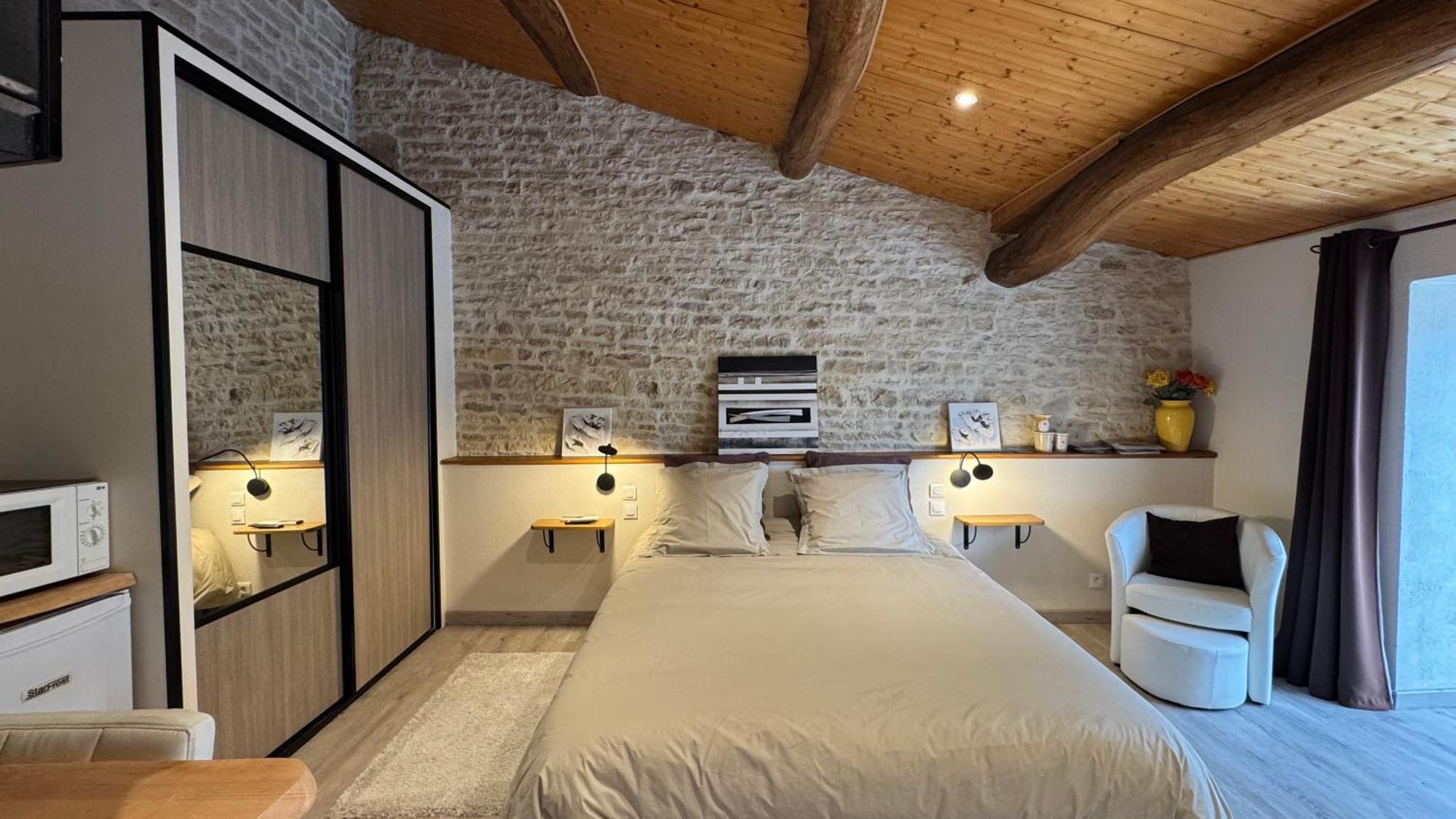 Chambres D'Hotes Les Rozieres Le Bourdet 외부 사진